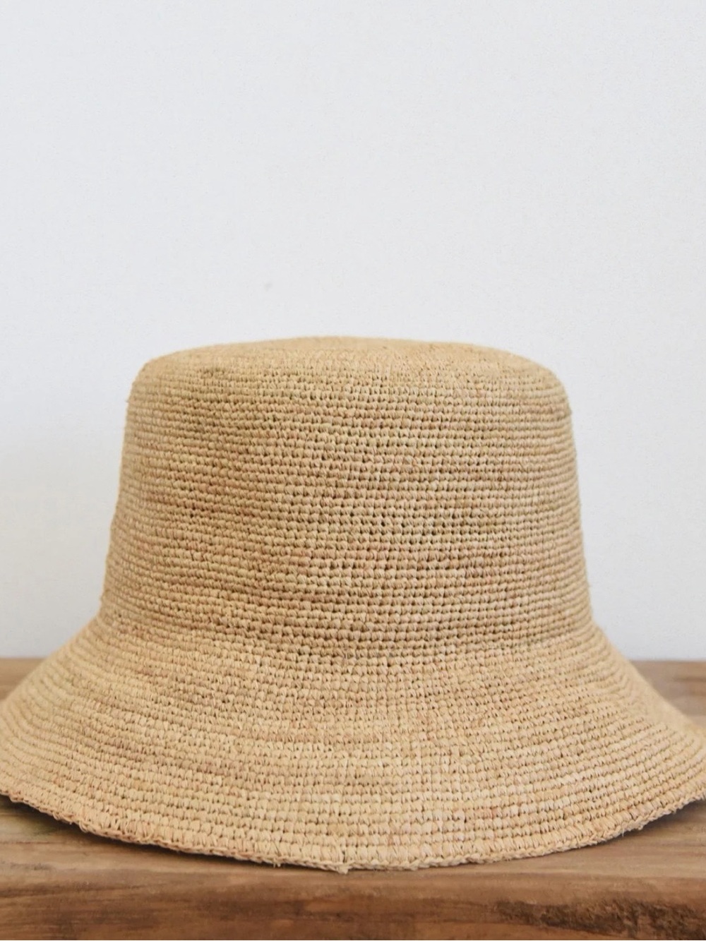 NWT - Beachwood Las Dalias Neutral Raffia Bucket Hat - Tan Straw Summer Hat